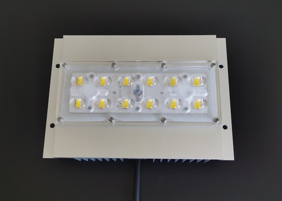 7070 SMD एलईडी स्ट्रीट लाइट मॉड्यूल 158x103 डिग्री 60W उत्सर्जित सफेद प्रकाश