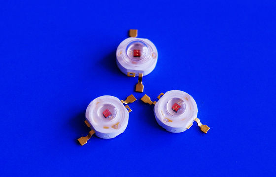 लाल सुपर हाई पावर एलईडी 1 वाट ताइवान चिप 620-630nm, 400ma वर्तमान